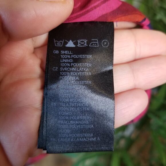 H&M Satin black/floral Kimono - Picture 6 of 8